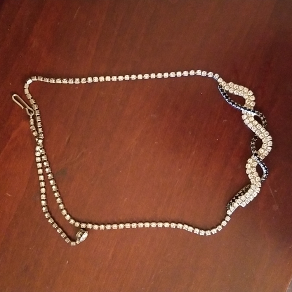 Black & Silver Swirled Rhinestone Necklace EUC